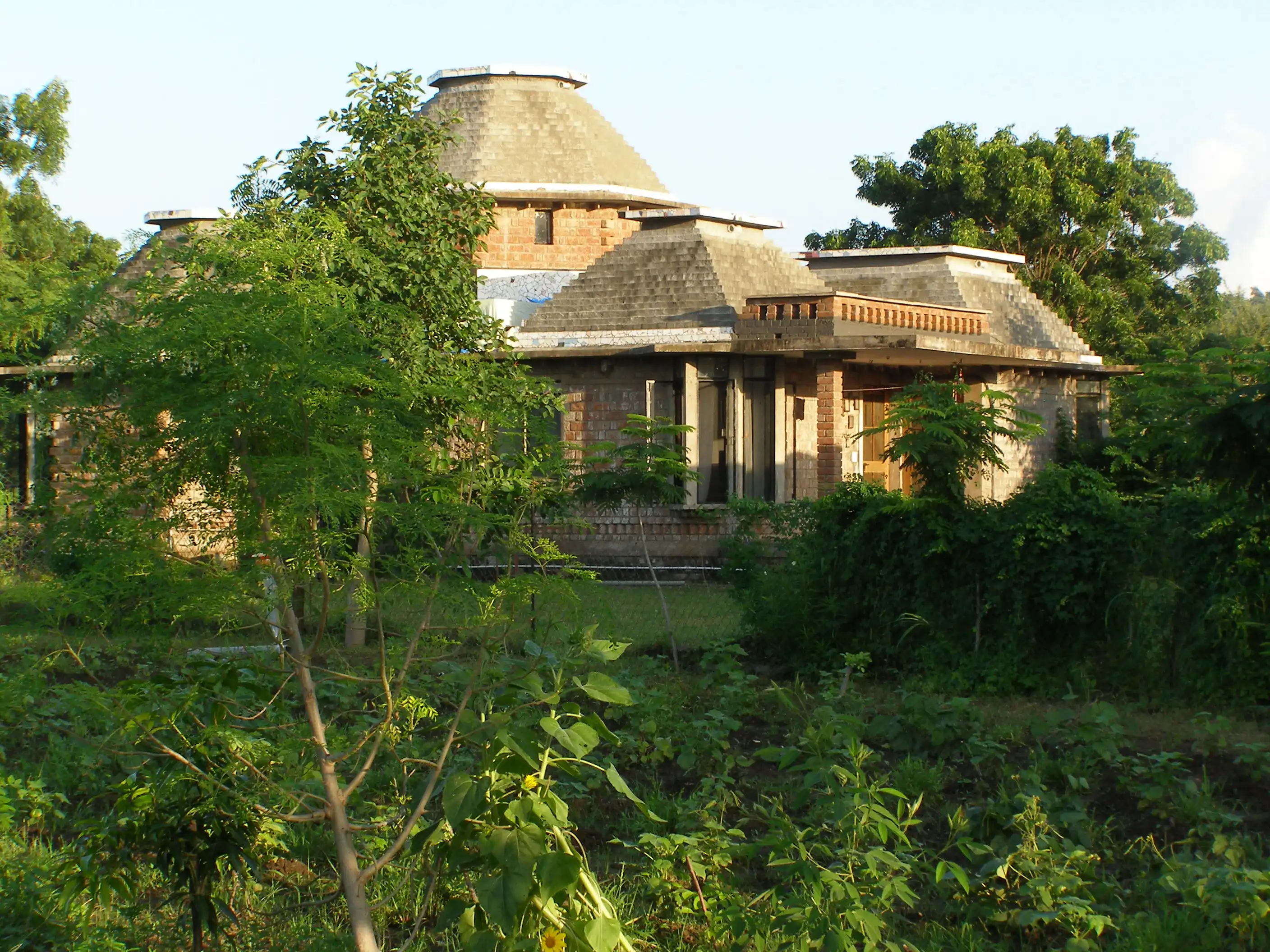 Faculty-Residence-Pyramids-SPS-Jatashankar